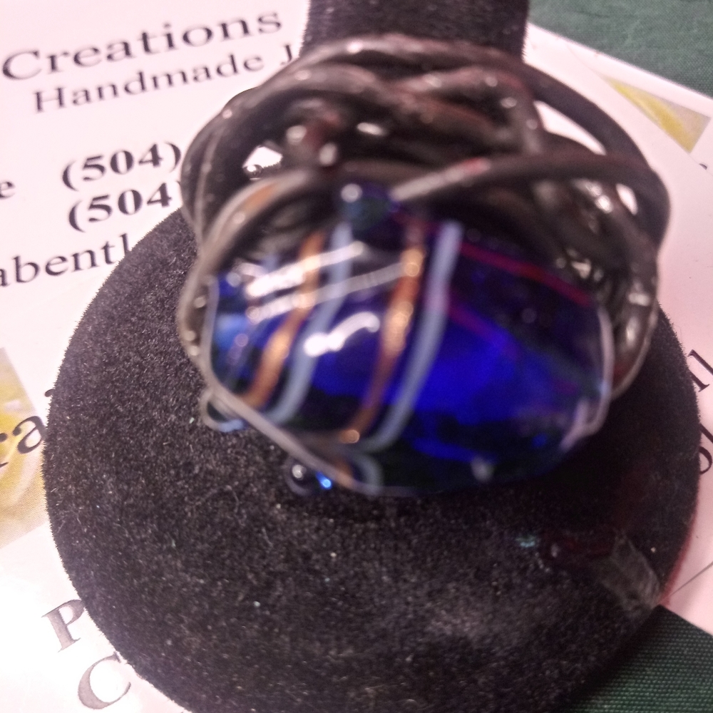 Jewelry - Picture 4 of 5